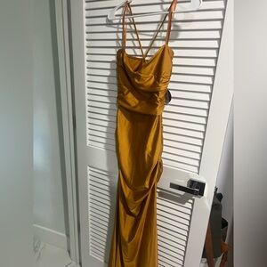 Elegant Gold Women's Dress